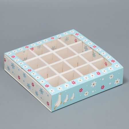 Коробка под 16 конфет с ячейками  «Лучшему воспитателю» 17,7 х 17,7 х 3,8 см