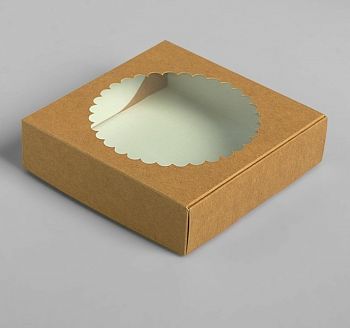 Коробка для сладостей с волнистым окном 11,5*11,5*3 см, крафт