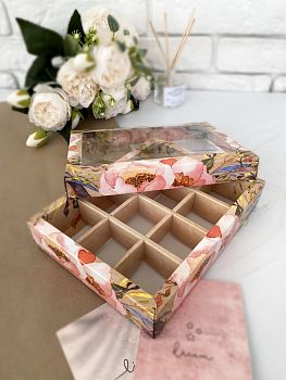 Коробка с окном под 12 конфет, Крафт цветы
