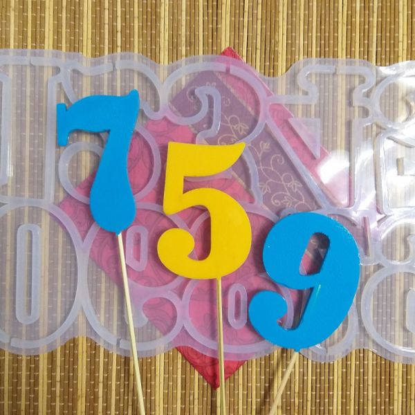 Силиконовая форма №340 "Цифры" 9 см